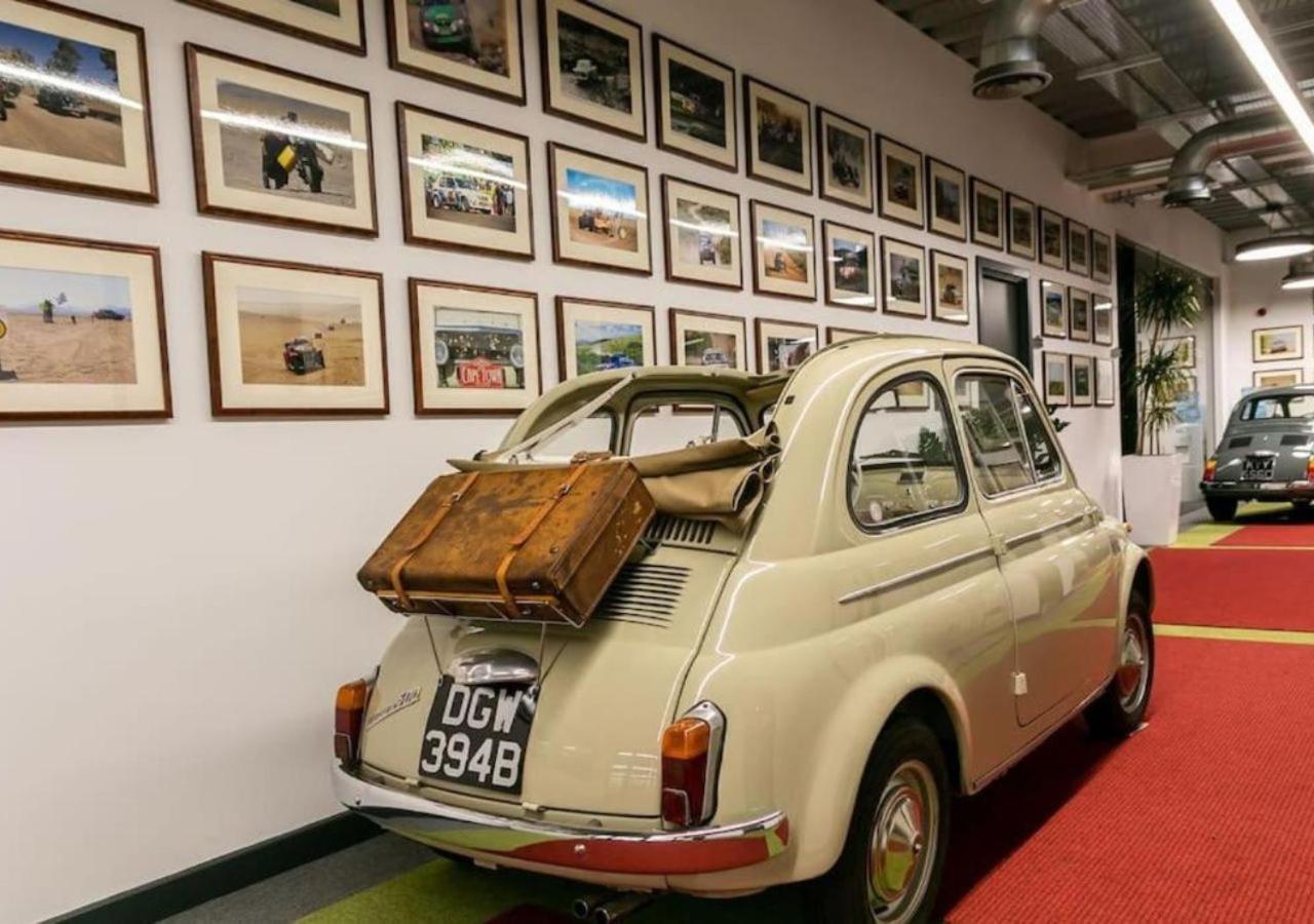 Duclos At Bicester Heritage Экстерьер фото