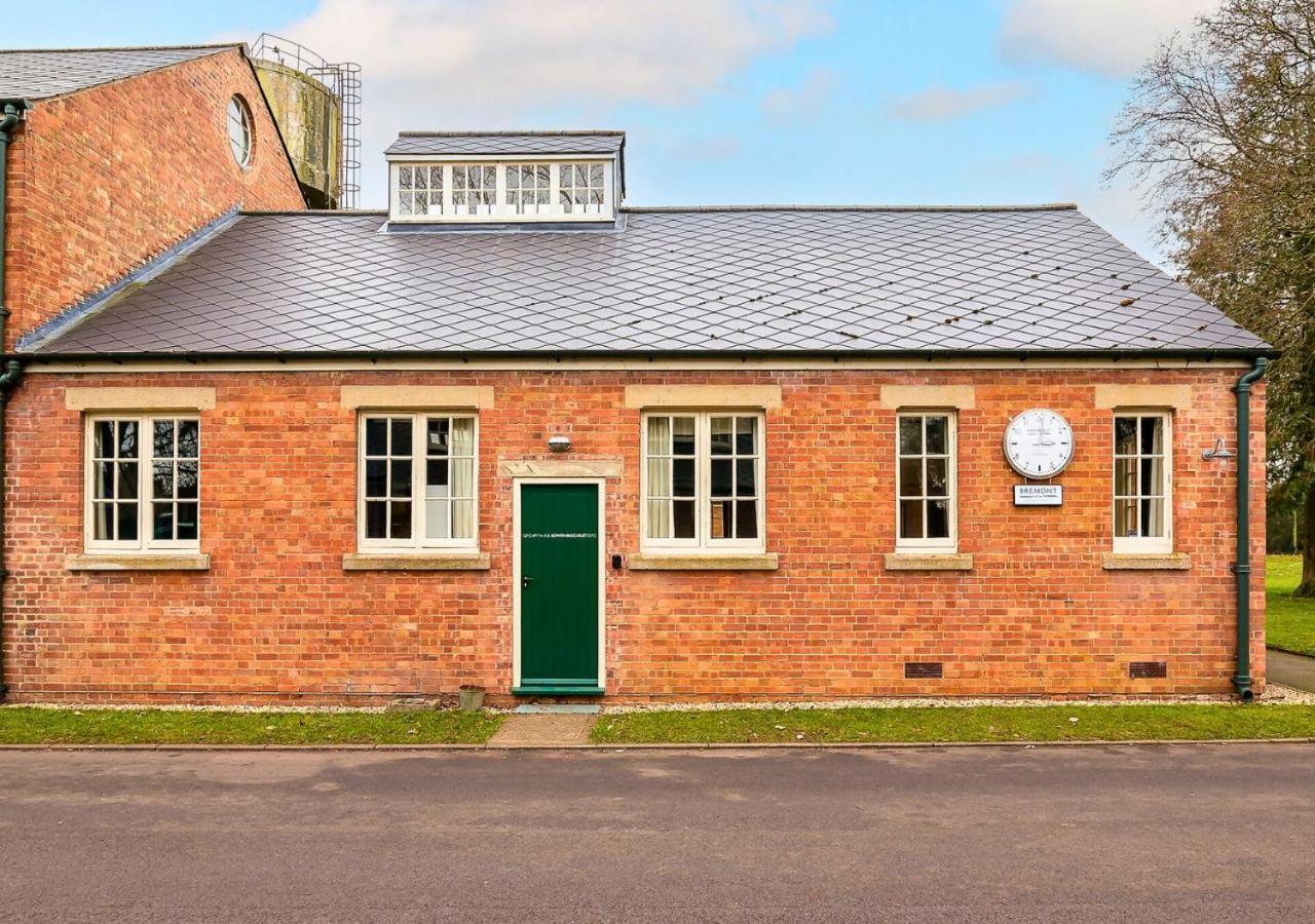 Duclos At Bicester Heritage Экстерьер фото